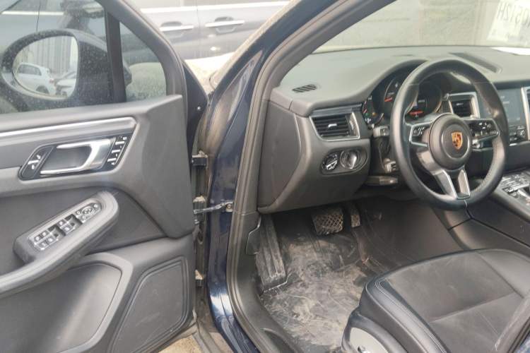 Used Porsche Macan 2017 Macan 2.0T