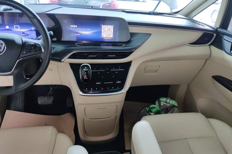 Used Buick GL8 2023 ES Lu Zun Deluxe Model
