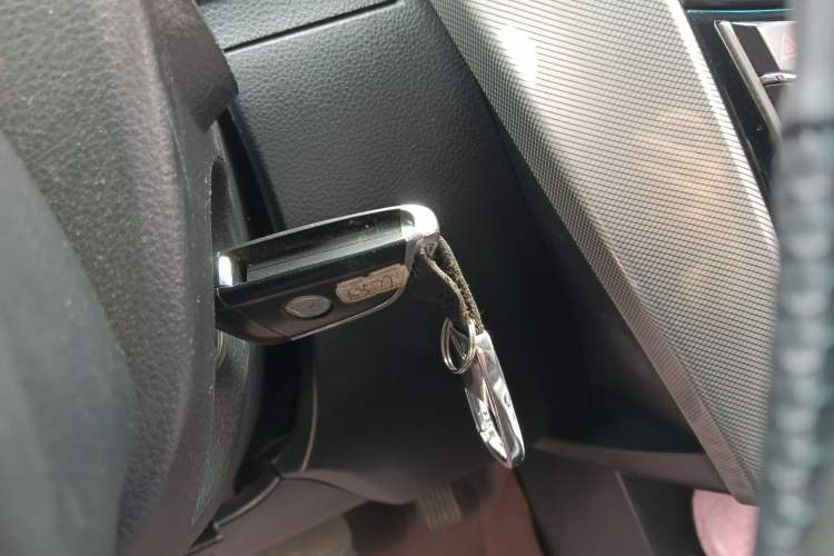 Used Luxgen U6 SUV 2015 1.8T New Creation Type Vehicle Key