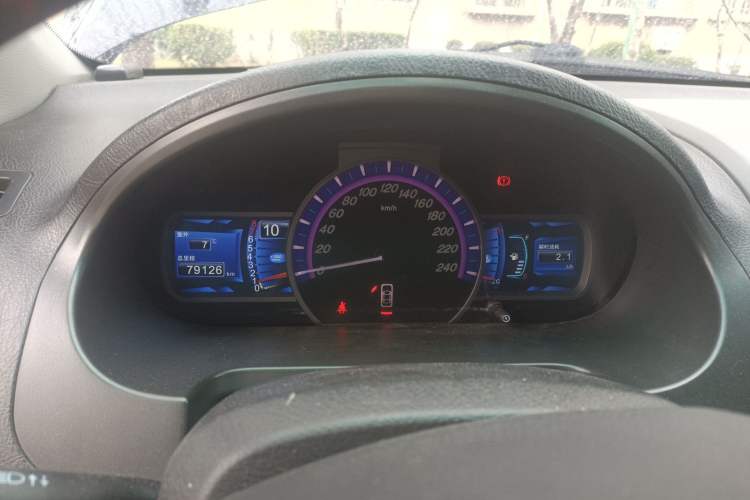 Used BYD S6 2014 2.0L Manual Luxury 5-Seater