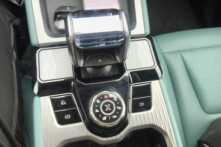 Used JETOUR Freelander 2025 2.0TD Automatic XWD Conqueror Gear Lever