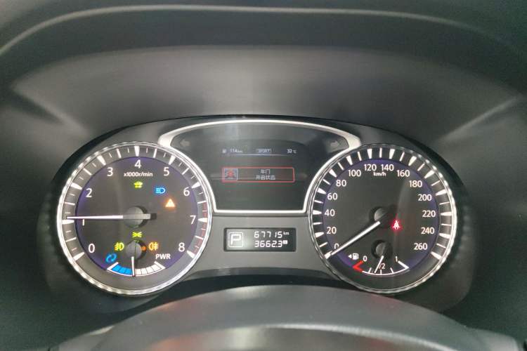 Used Infiniti QX60 2016 2.5 S/C Hybrid Two-Wheel-Drive Excellence Edition China V Standard
