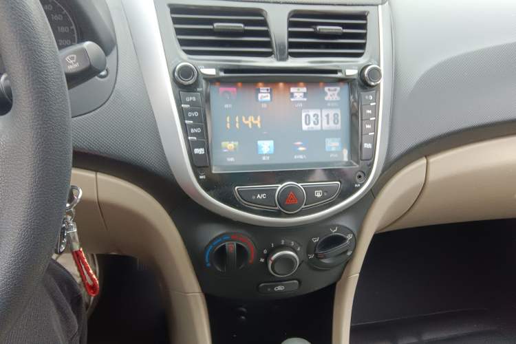 Used Hyundai Verna (older generation) 2014 1.4L Automatic Smart GLS
