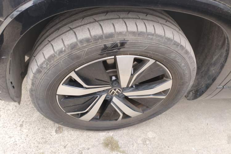 Used Volkswagen Tayron GTE Plug-in Hybrid 2022 1.4T Luxury Edition Left Front Wheel Hub