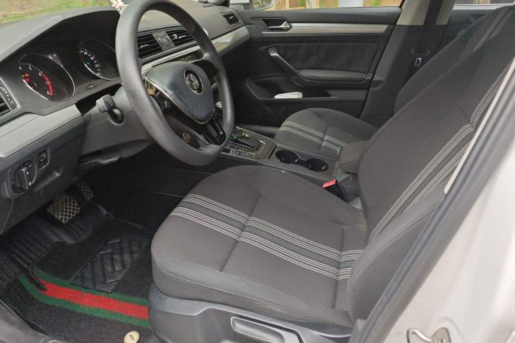 Used Volkswagen Lamando 2017 230TSI DSG Fashion Edition
