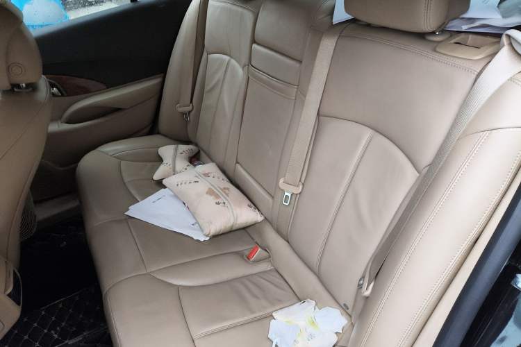 Used Buick LaCrosse 2012 2.4L SIDI Elegant Edition