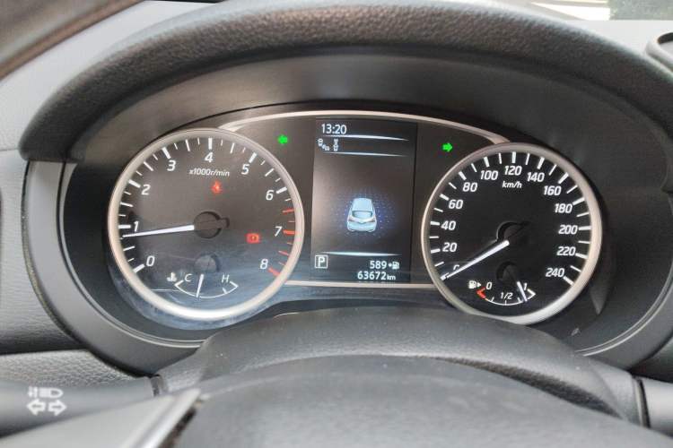 Used Nissan Tiida 2019 1.6L CVT Smart Drive Version China VI Standard