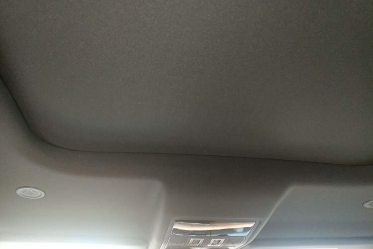 Used Land Rover Defender 2023 Facelift 110 5.0T V8