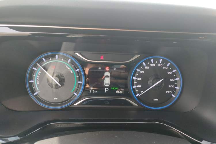 Used AION S 2023 Meizu 580 Lithium Iron Phosphate Instrument Cluster