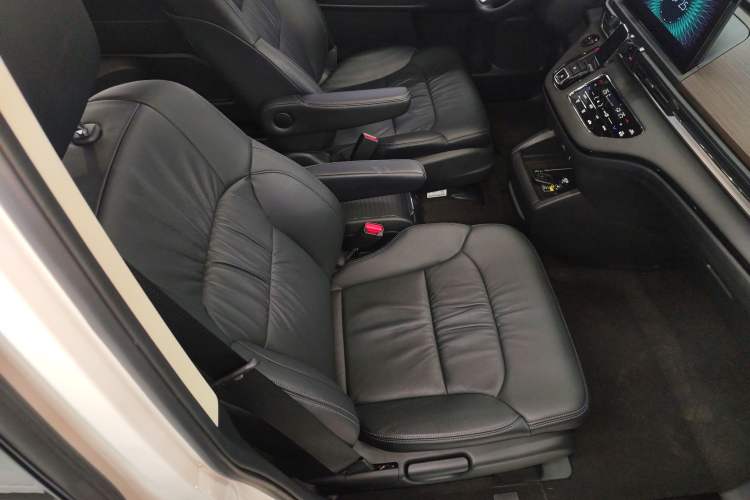 Used Honda Odyssey 2024 2.0L eHEV Sharp·Leading Edition