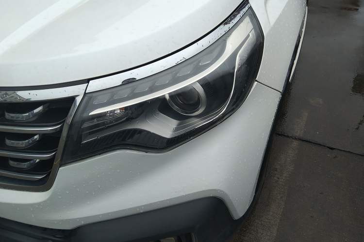 Used Kia Sportage R 2018 2.0L Automatic Smart Luxury Version China V Standard Left Front Headlight