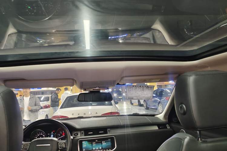 Used Land Rover Range Evoque 2018 240 PS SE Smart Brilliance Edition