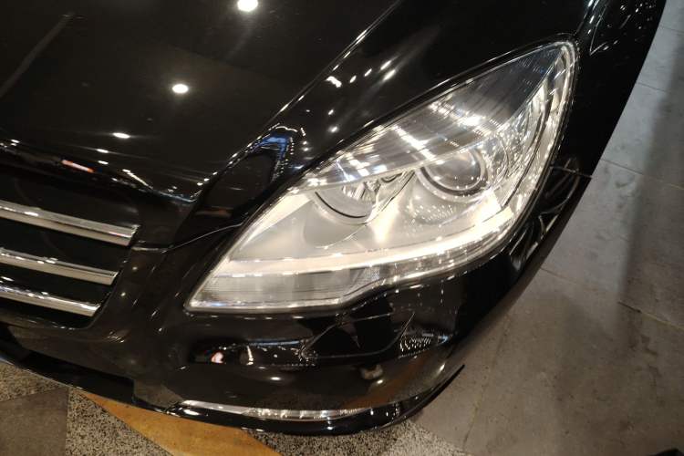 Used Mercedes-Benz R-Class 2017 R 320 4MATIC Business Edition Prestige Model Left Front Headlight