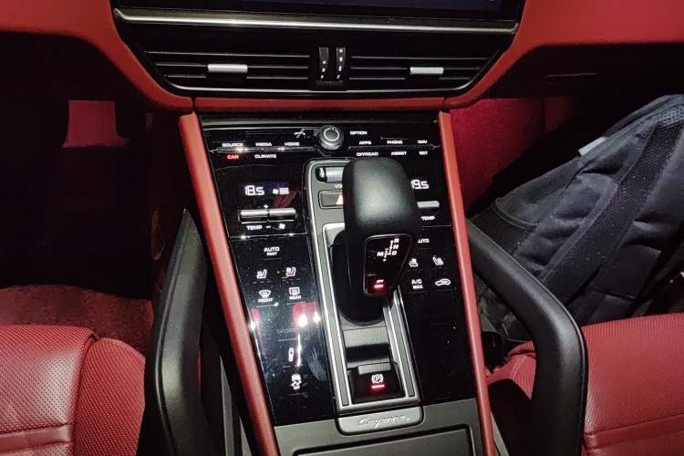 Used Porsche Cayenne 2023 Cayenne Coupé 3.0T Platinum Edition