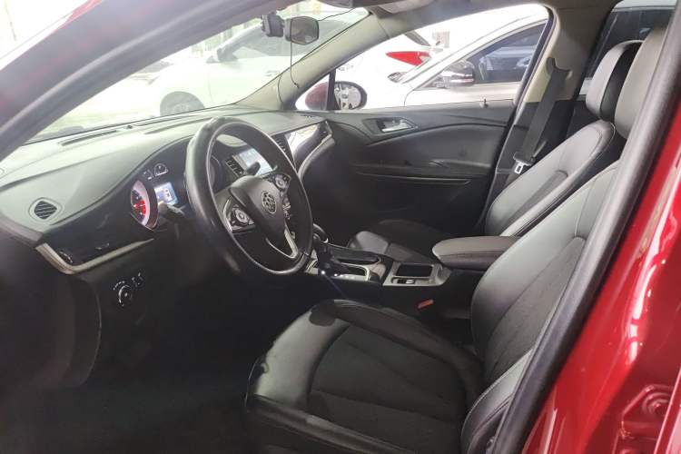 Used Buick Verano 2017 Sedan 20T Dual-Clutch Leading Model Left Front Seat