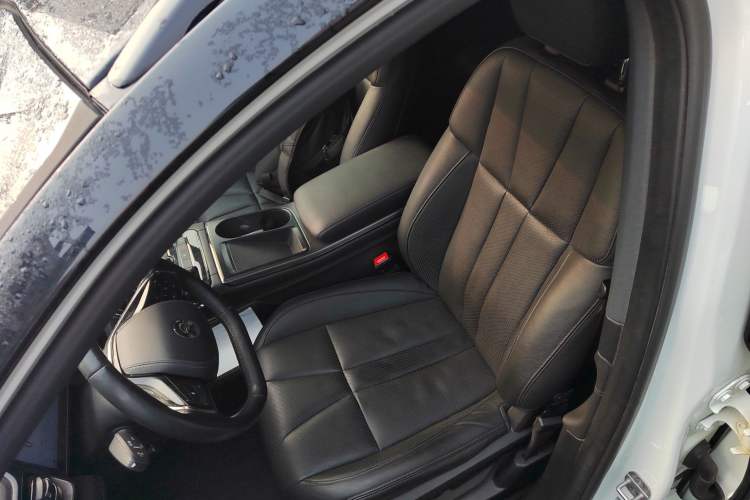 Used Nio ES8 2020 450 km Range 7-Seater Version