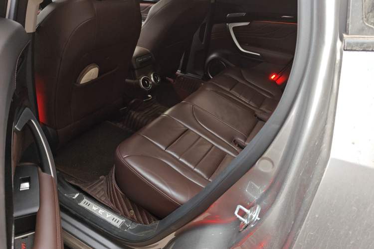 Used Wey VV7 2017 2.0T Flagship Model
