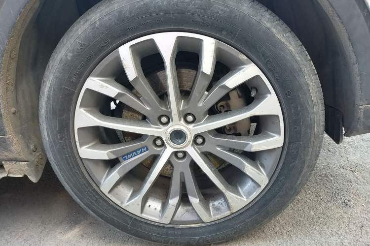 Used Haval H6 2017 Blue Label 2.0T Automatic Two-Wheel Drive Smart Edition Right Front Wheel Hub