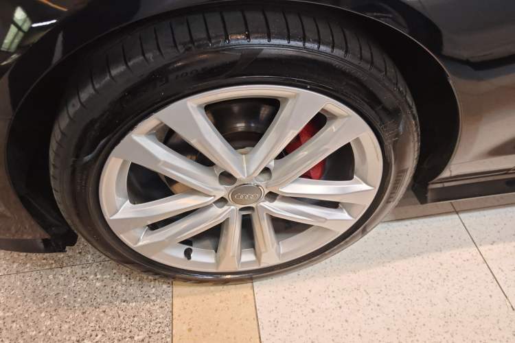 Used Audi A6L 2018 30th Anniversary Edition 35 TFSI Sport Edition
