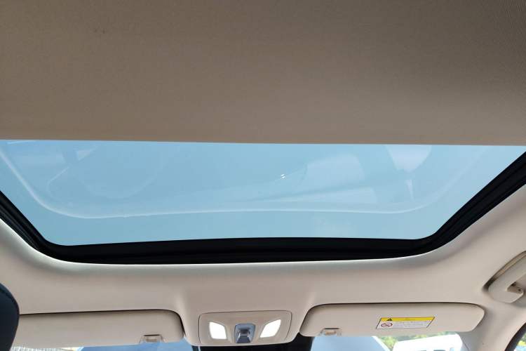 Used Dongfeng Aeolus Huge 2024 Mach Power 1.5T Premium Model Headliner