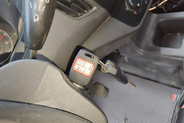 Used Wuling Rongguang New Truck 2019 1.5L Double-Cab China VI L3C
