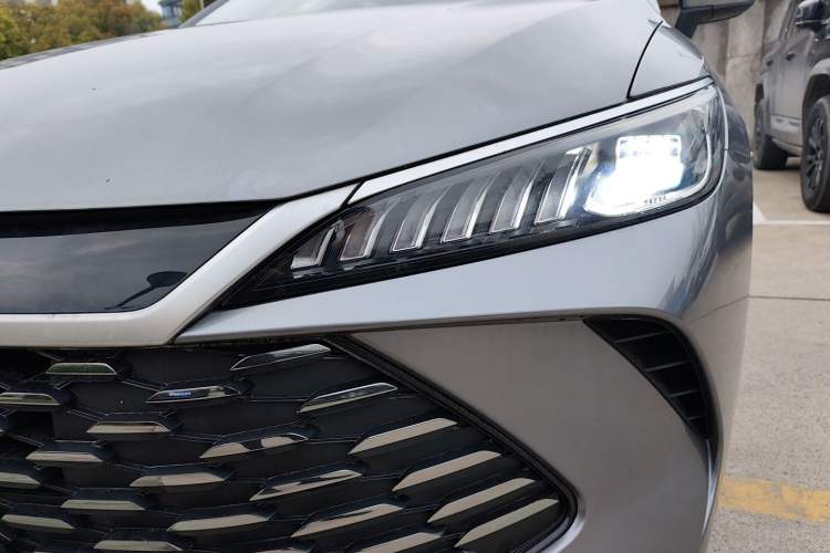 Used BYD Qin PLUS 2025 DM-i Smart Drive 55KM Leading Model
