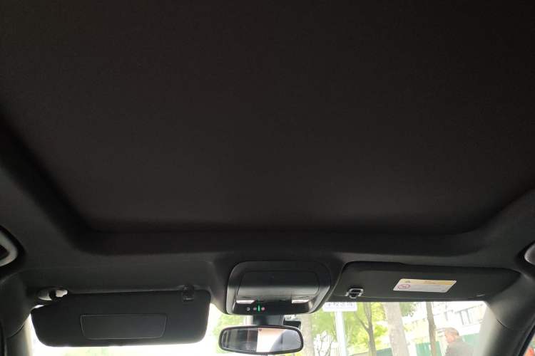 Used Cadillac XT4 2021 28T Two-Wheel Drive Leading Version Headliner