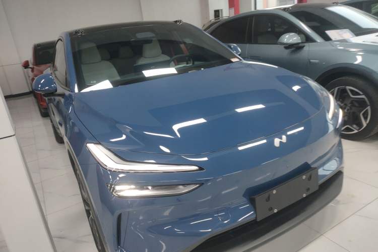 Used ONVO L60 2024 60 kWh All-Wheel Drive