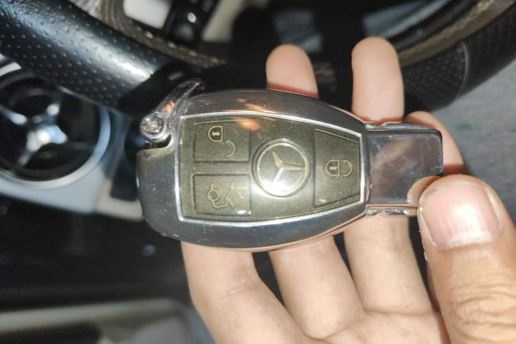 Used Mercedes-Benz GLK-Class 2013 Facelift GLK 300 4MATIC Fashion Edition