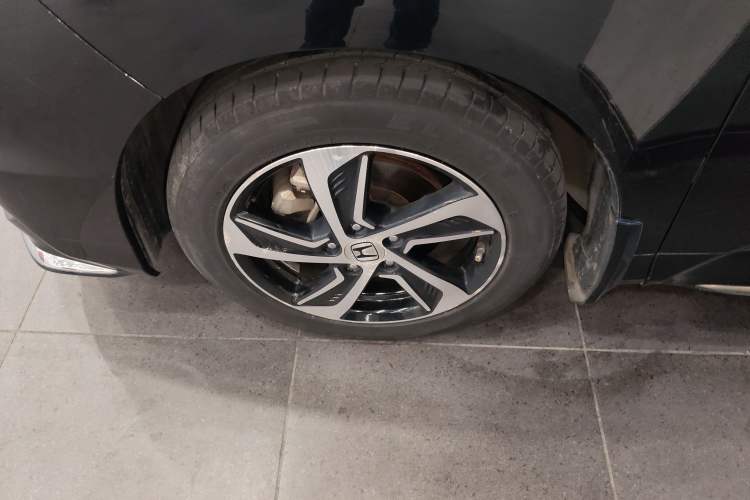 Used Honda Odyssey 2015 Updated 2.4L Smart Cool Version
