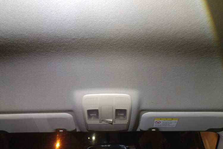 Used Mazda 3 Axela 2014 Sedan 1.5L Manual Comfort Model Headliner