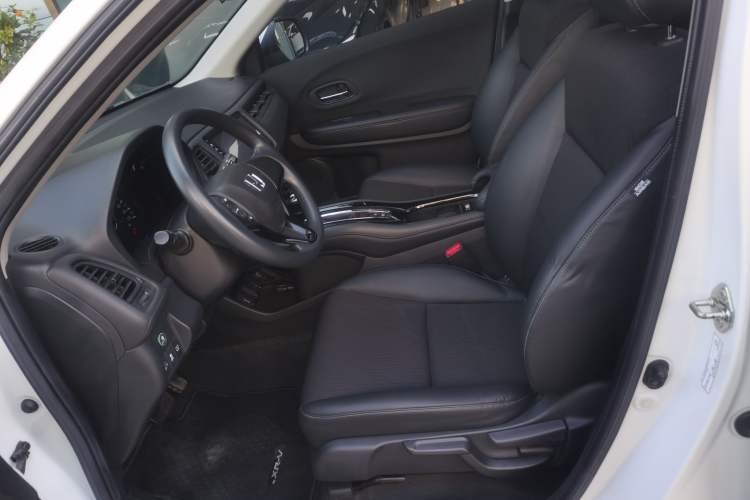 Used Honda Vezel 2020 1.5L CVT Pioneer Edition
