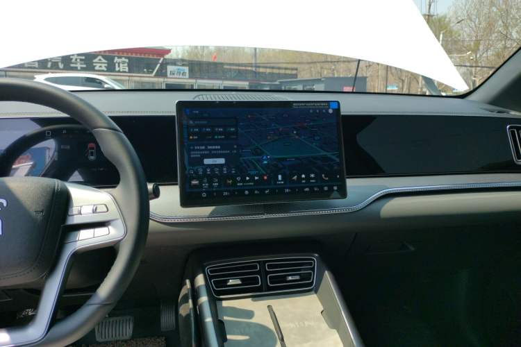 Used BYD Song Pro New Energy 2025 2nd Generation Intelligent Driving Version DM-i 75KM Leading Edition Audio And AC Panel