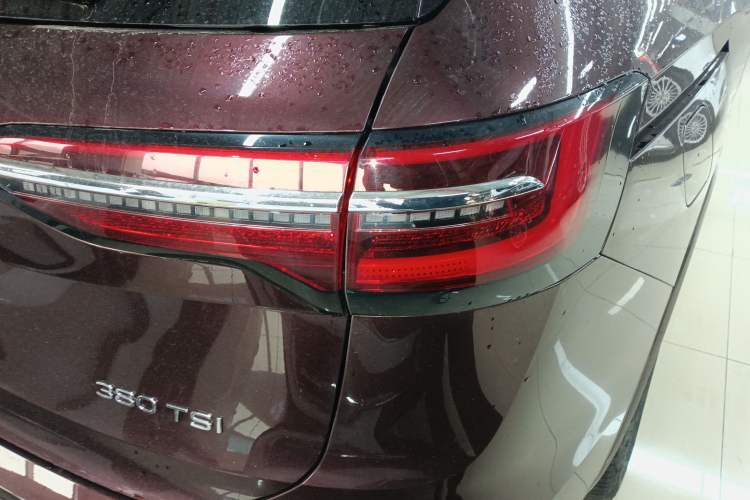 Used Volkswagen Viloran 2020 380TSI Prestige Edition
