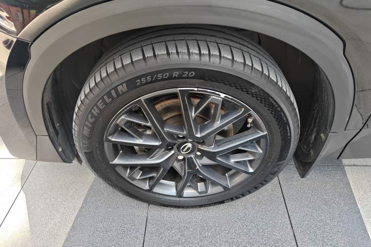 Used GAC Trumpchi GS8 2022 Linghang Series 2.0 TGDI Two-Wheel-Drive Luxury Smart Connectivity Version (7 Seats)
