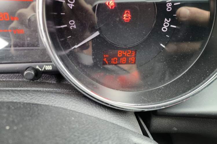 Used Peugeot 3008 2015 2.0L Automatic Classic Edition