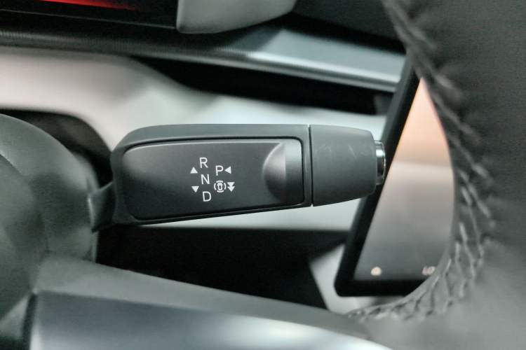 Used XPeng P7 2025 Model—750 All-Wheel-Drive High-Performance Ultra