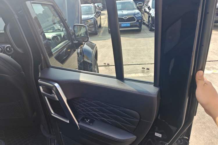 Used BAIC Off-Road BJ40 2020 2.0T Automatic Four-Wheel Drive Urban Hunter Edition Chivalrous Type