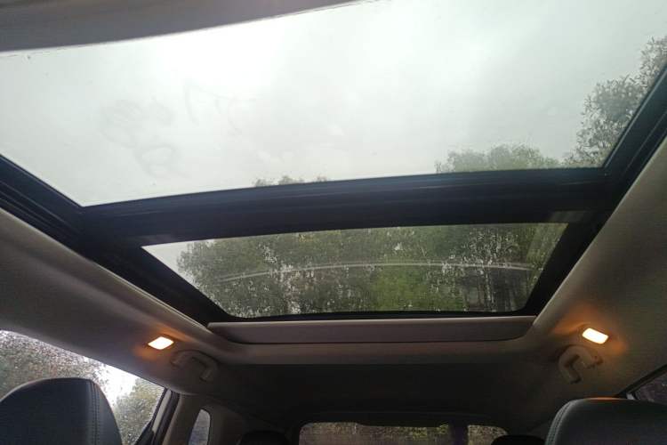 Used Nissan X-Trail 2015 2.0L CVT Comfort MAX Edition 2WD
