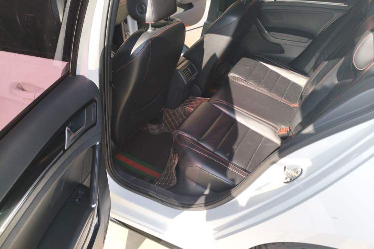 Used Volkswagen Golf GTI 2016 2.0 TSI GTI Left Rear Seat