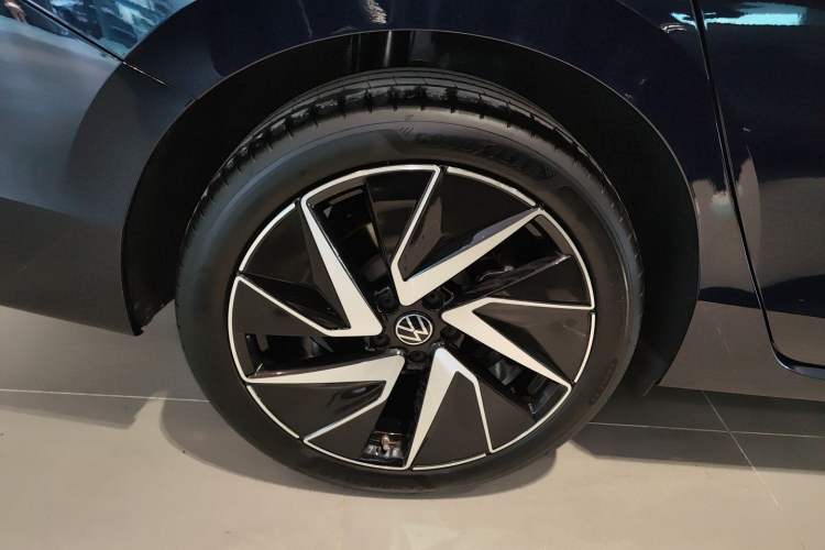 Used Volkswagen Magotan 2024 380TSI DSG Ultimate Edition