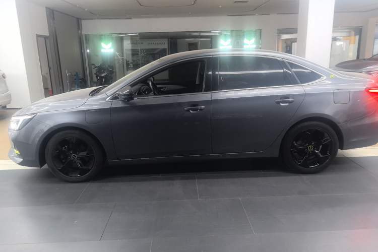 Used Roewe i6 MAX New Energy 2020 1.5T PHEV Cool & Stylish Skyroof Edition
