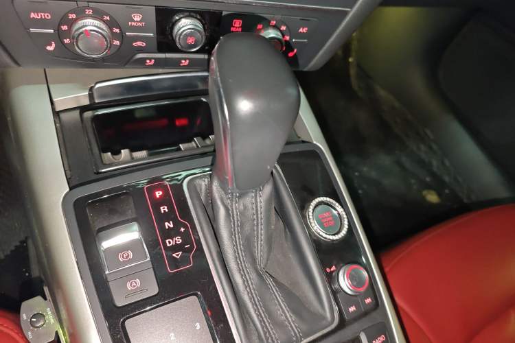 Used Audi A7 2017 35 TFSI Fashion Model Gear Lever