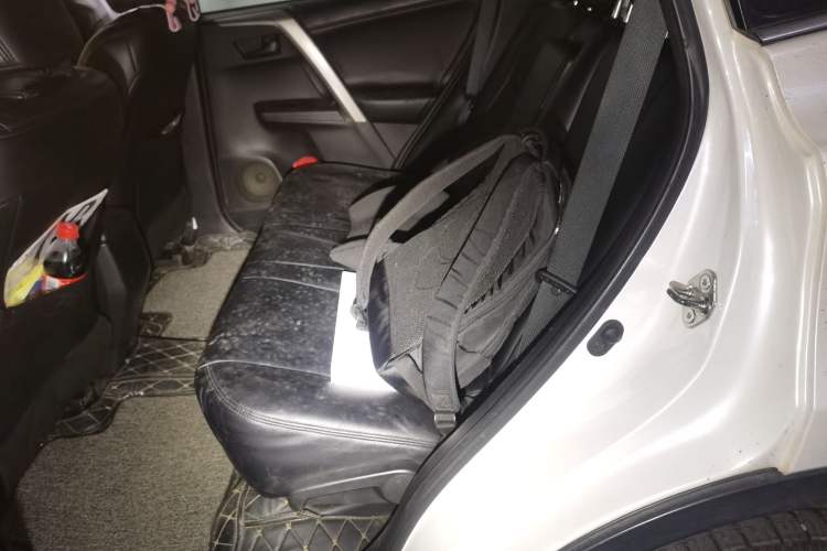 Used Toyota RAV4 2015 2.0L CVT Two-Wheel Drive Fashion Edition