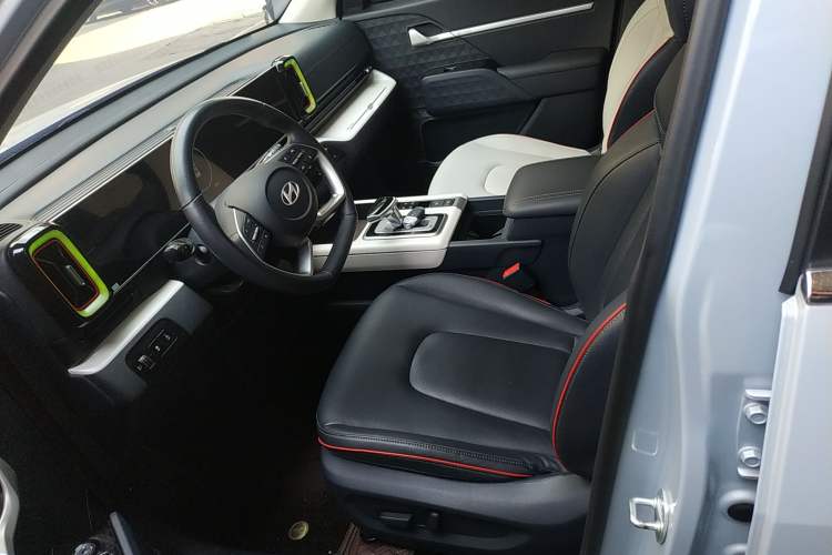 Used Hyundai ix35 2023 Musso 2.0L Flagship Edition TOP
