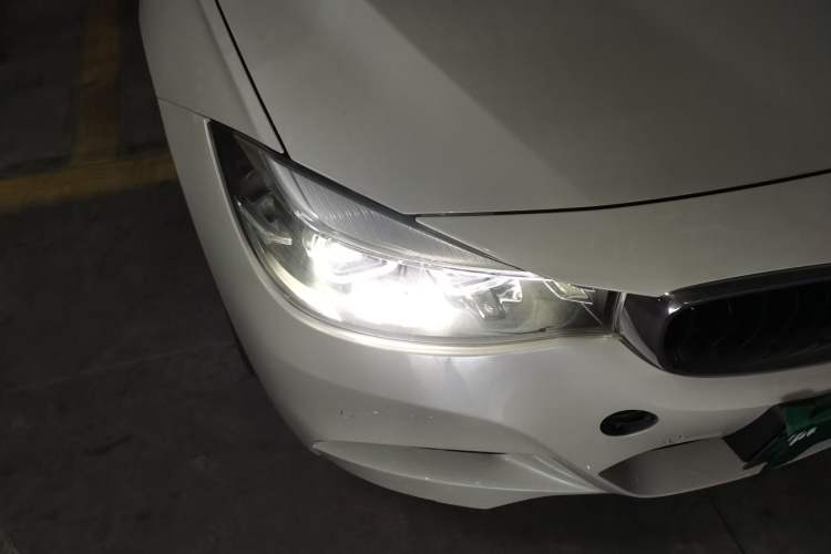 Used BMW 3 Series GT 2019 320i M Sport Package Right Front Headlight