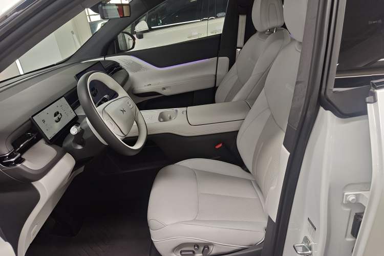 Used XPeng G6 2025 725 Ultra-Long Range Max Flagship Edition