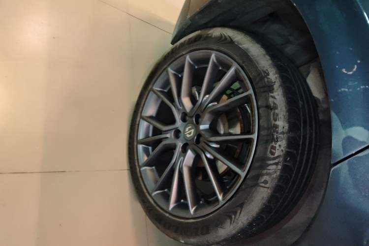 Used Leapmotor C10 2024 210 LiDAR Version Right Rear Wheel Hub