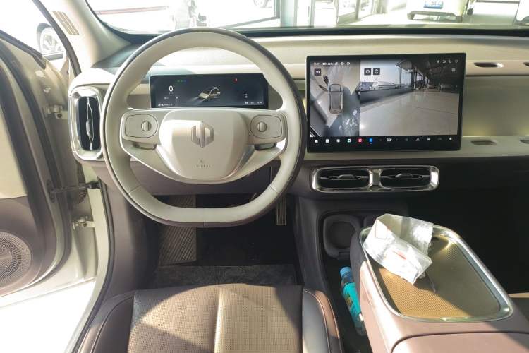 Used Leapmotor B10 2025 510 Joyful Edition Steering Wheel