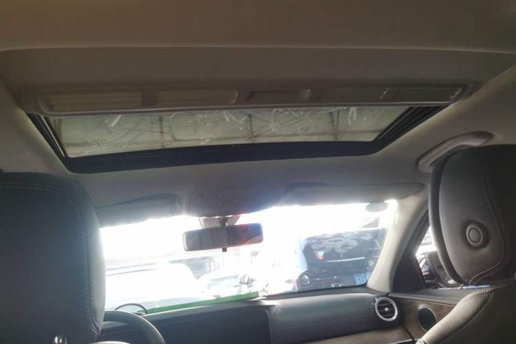 Used Mercedes-Benz E-Class 2019 E 260 L
